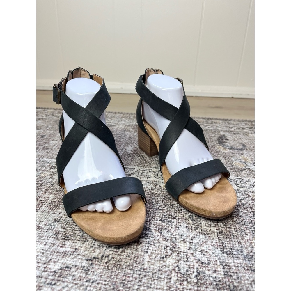 Lucky Brand Pydrina Black Leather Sandals 8.5 M Block Heel Strappy‎ Zipper Back